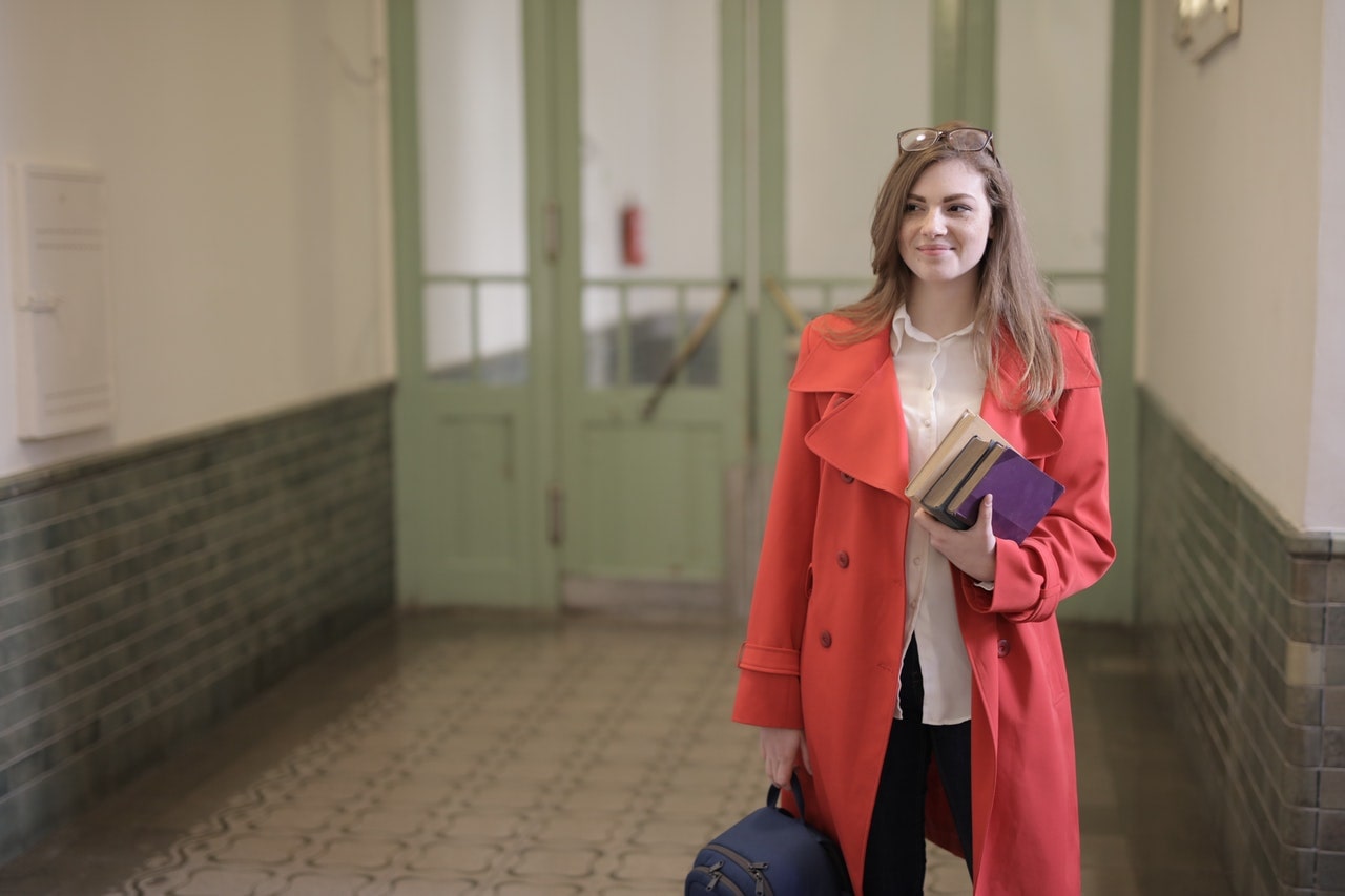 collège-espagnol-5ème-femme