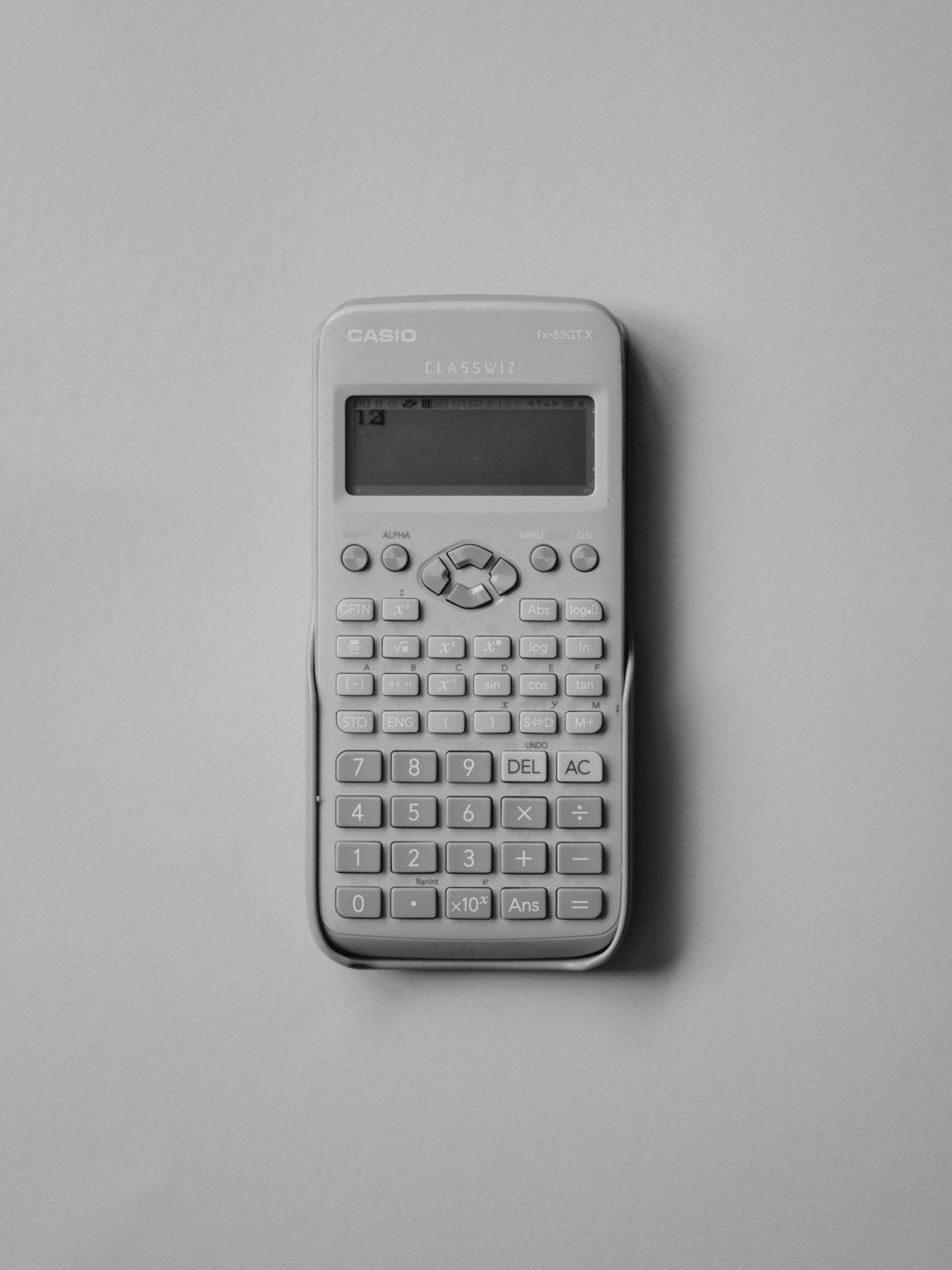 calculatrice pour les devoirs de maths