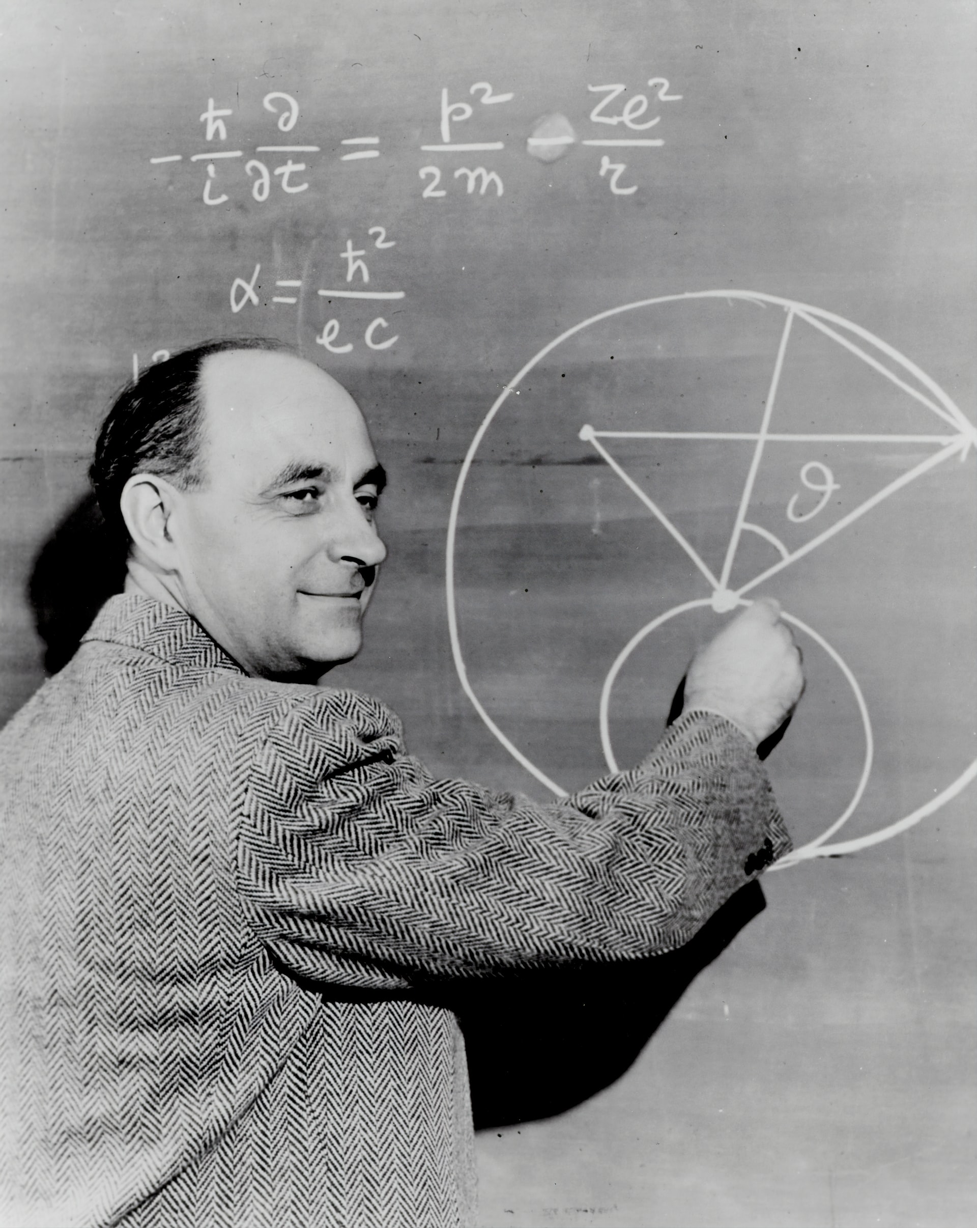 démonstration de maths sur un tableau
